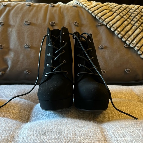 Soda Shoes - SODA Heeled Booties